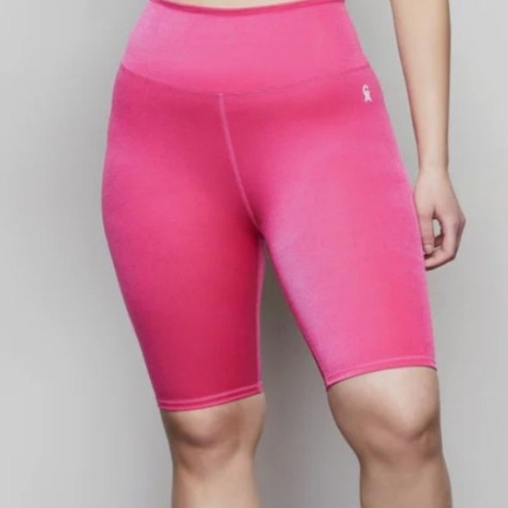 Good American Shiny Rib Bike Short Electric Pink